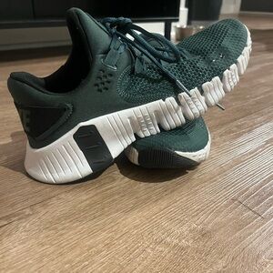 Nike Dark Green and Black Sneakers
